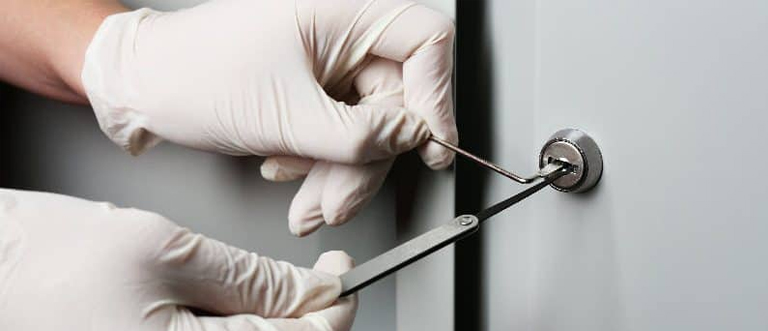 Commercial Emergency Locksmith Corcoran