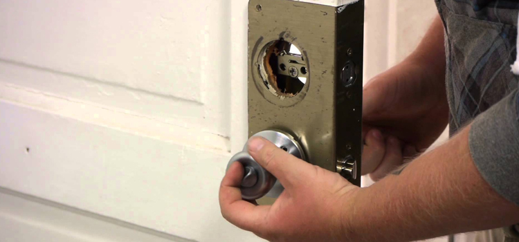 Home Lock Change in Corcoran